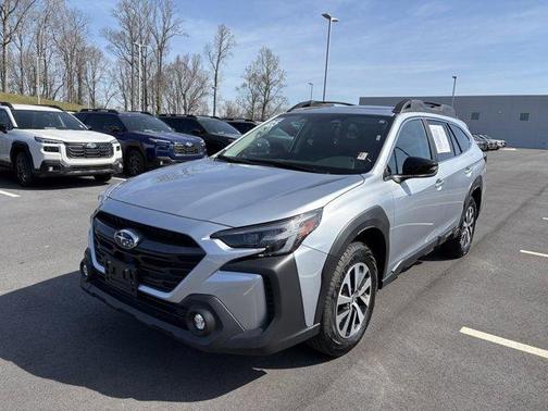 Ice Silver Metallic 2025 Subaru Outback Premium