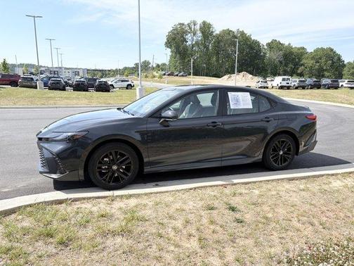 UNDERGROUND 2025 Toyota Camry XSE