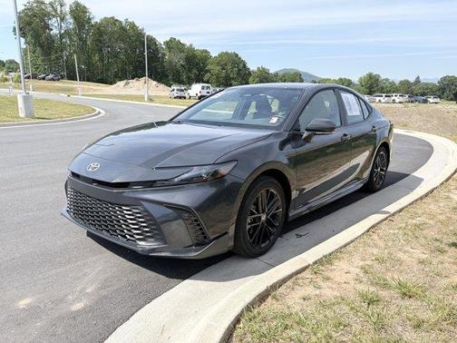 UNDERGROUND 2025 Toyota Camry XSE