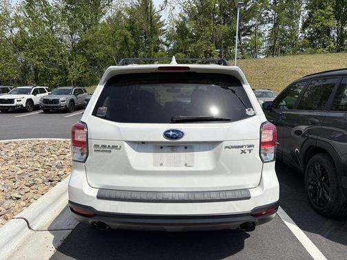 Crystal White Pearl 2017 Subaru Forester 2.0XT Touring
