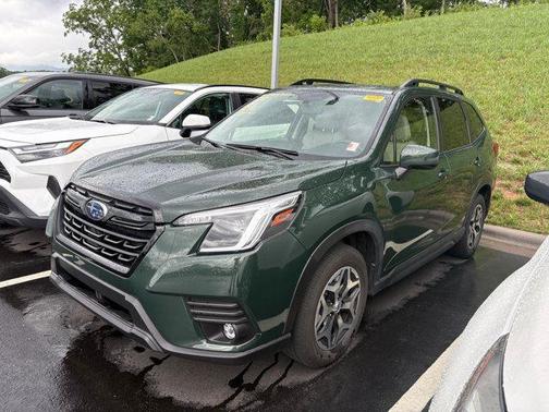 Cascade Green Silica 2024 Subaru Forester Premium