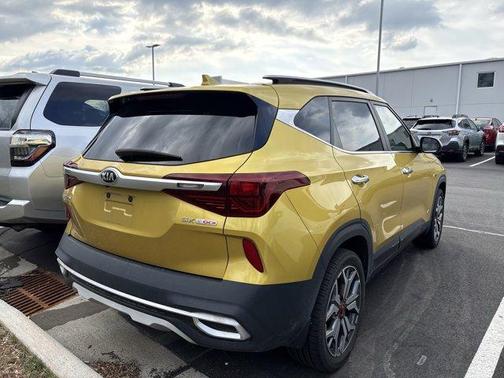 Starbright Yellow 2021 Kia Seltos SX
