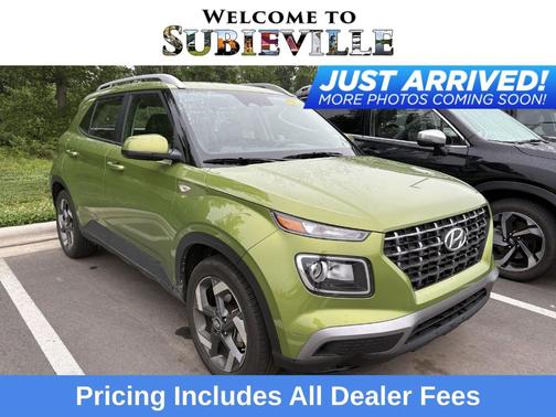 Apple Green 2024 Hyundai VENUE SEL