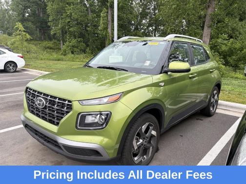 Apple Green 2024 Hyundai VENUE SEL