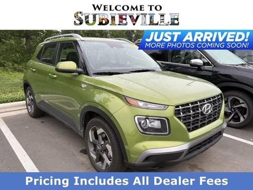 Apple Green 2024 Hyundai VENUE SEL