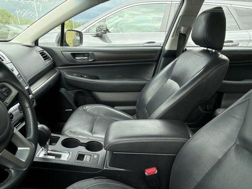 Crystal Black Silica 2015 Subaru Legacy 2.5i Limited