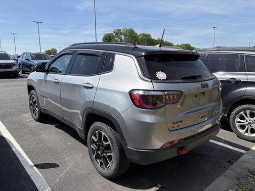 Billet Silver Metallic Clearcoat 2021 Jeep Compass Trailhawk