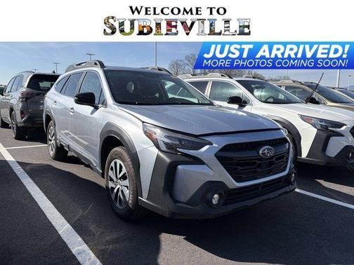 Ice Silver Metallic 2025 Subaru Outback Premium