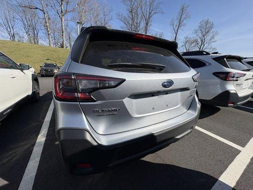 Ice Silver Metallic 2025 Subaru Outback Premium