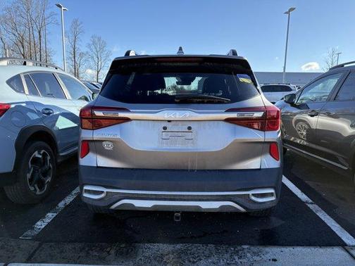 2022 Kia Seltos Nightfall