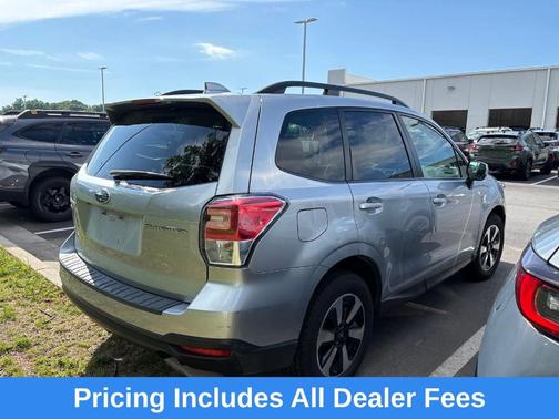 Ice Silver Metallic 2018 Subaru Forester 2.5i Premium