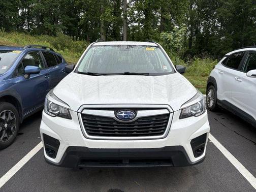 Crystal White Pearl 2020 Subaru Forester