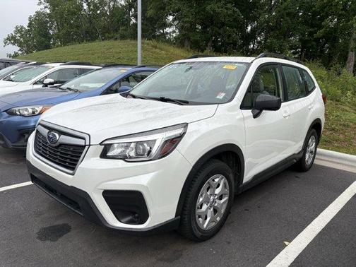 Crystal White Pearl 2020 Subaru Forester
