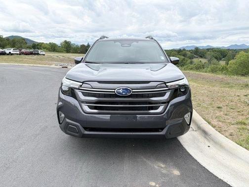 Magnetite Gray Metallic 2026 Subaru Forester Premium