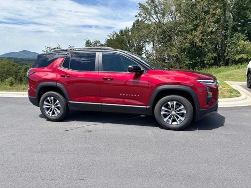 Radiant Red 2025 Chevrolet Equinox LT
