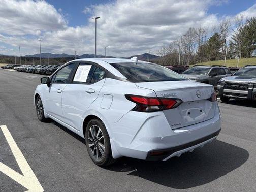 2024 Nissan Versa 1.6 SV