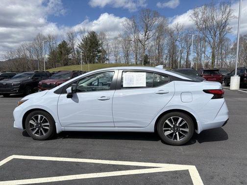 2024 Nissan Versa 1.6 SV