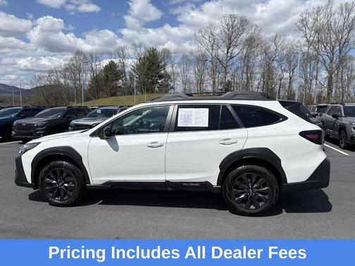 Crystal White Pearl 2025 Subaru Outback Onyx Edition
