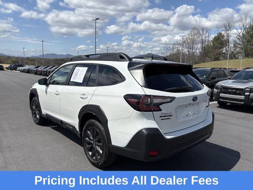 Crystal White Pearl 2025 Subaru Outback Onyx Edition