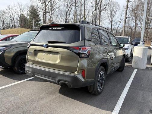 2025 Subaru Forester Premium