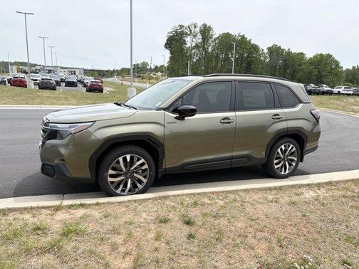 Autumn Green Metallic 2026 Subaru Forester Touring