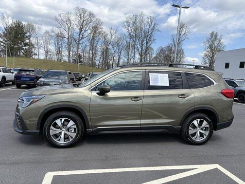 Autumn Green Metallic 2025 Subaru Ascent Premium