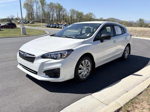 Crystal White Silica 2019 Subaru Impreza 2.0i