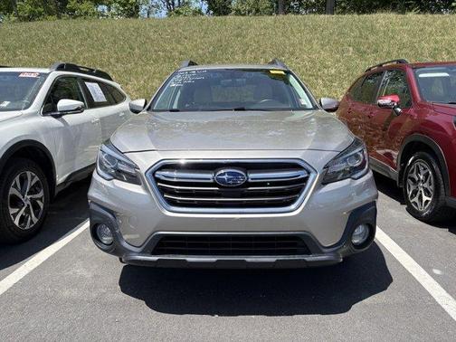 Tungsten Metallic 2018 Subaru Outback 2.5i Limited