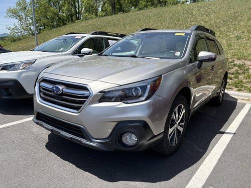 Tungsten Metallic 2018 Subaru Outback 2.5i Limited