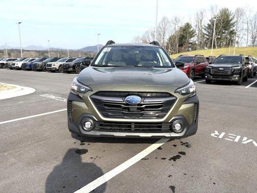 Autumn Green Metallic 2025 Subaru Outback Premium