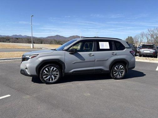 2025 Subaru Forester Touring