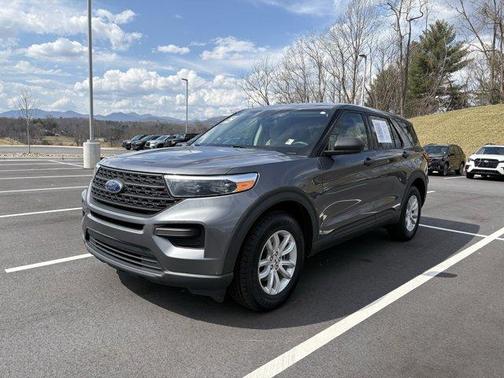 2021 Ford Explorer Base