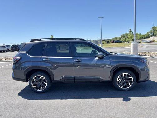 Magnetite Gray Metallic 2026 Subaru Forester Premium