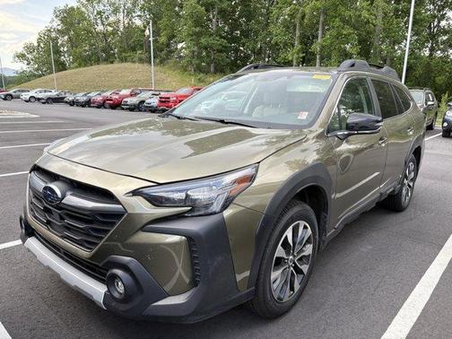Autumn Green Metallic 2025 Subaru Outback Limited