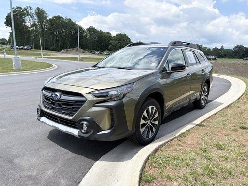 Autumn Green Metallic 2025 Subaru Outback Limited