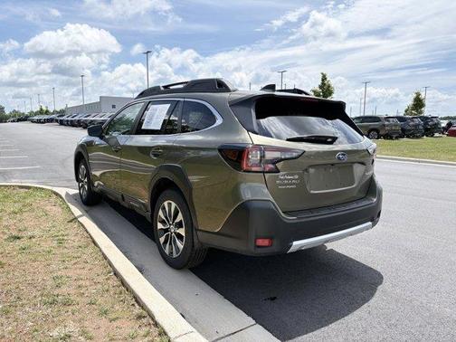 Autumn Green Metallic 2025 Subaru Outback Limited