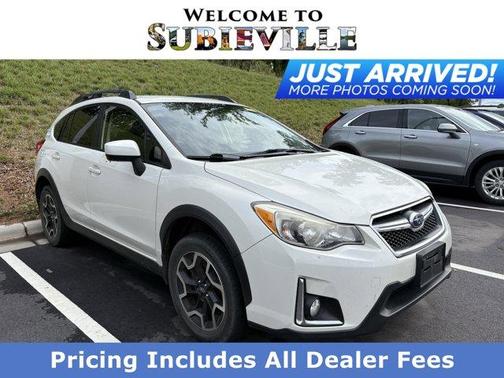 Crystal White Pearl 2016 Subaru Crosstrek 2.0i Premium