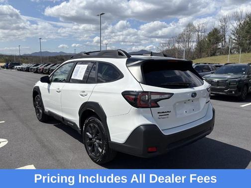 Crystal White Pearl 2025 Subaru Outback Onyx Edition