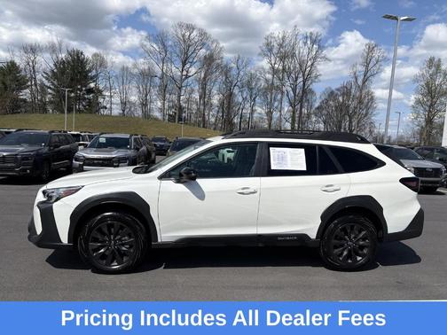 Crystal White Pearl 2025 Subaru Outback Onyx Edition
