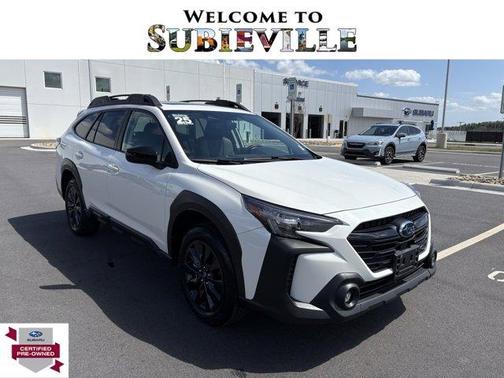 Crystal White Pearl 2025 Subaru Outback Onyx Edition