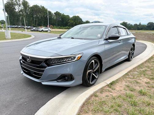Sonic Gray Pearl 2022 Honda Accord Sport SE