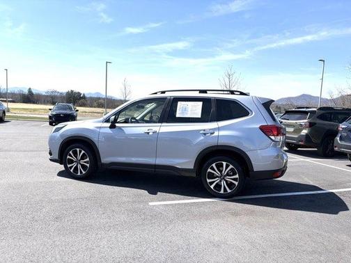 Ice Silver Metallic 2023 Subaru Forester Limited