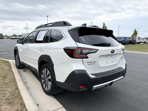Crystal White Pearl 2023 Subaru Outback Limited XT