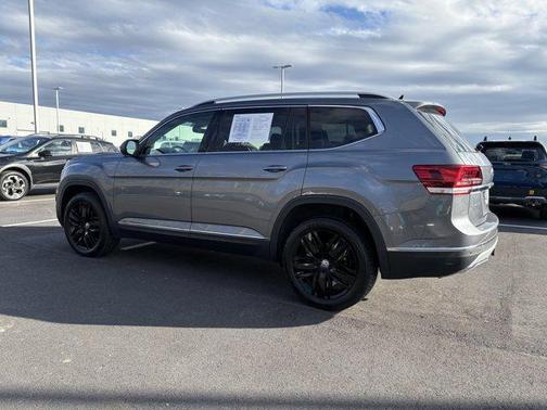 2019 Volkswagen Atlas 3.6L SEL Premium