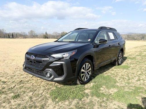 Crystal Black Silica 2025 Subaru Outback Premium