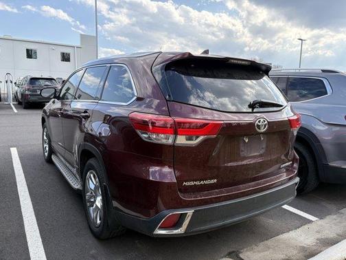 Salsa Red Pearl 2019 Toyota Highlander Limited