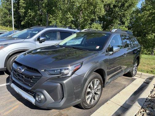 Magnetite Gray Metallic 2025 Subaru Outback Touring XT