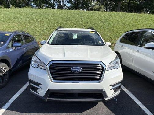 Crystal White Pearl 2022 Subaru Ascent Premium 8-Passenger