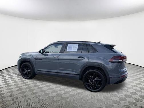 2025 Volkswagen Atlas Cross Sport 2.0T SEL R-Line Black