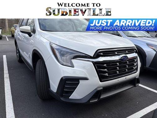 Crystal White Pearl 2025 Subaru Ascent Premium